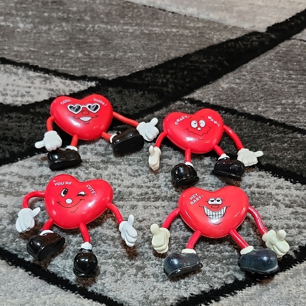 VINTAGE FUN WORLD BENDY HEART SHAPED SET-OF-4 FIGURINES BUNDLE